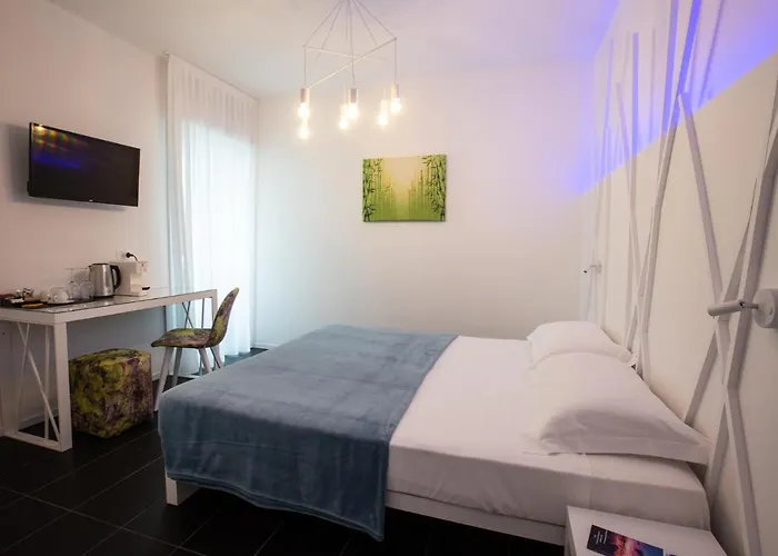 Sunrise בית הארחה